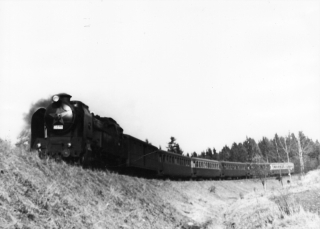 Parní lokomotiva 464.051